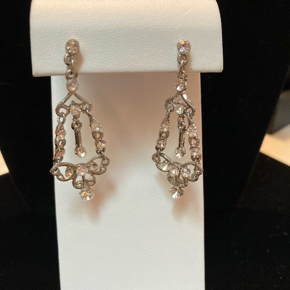 Chandelier style post earrings Medium Butterfly
